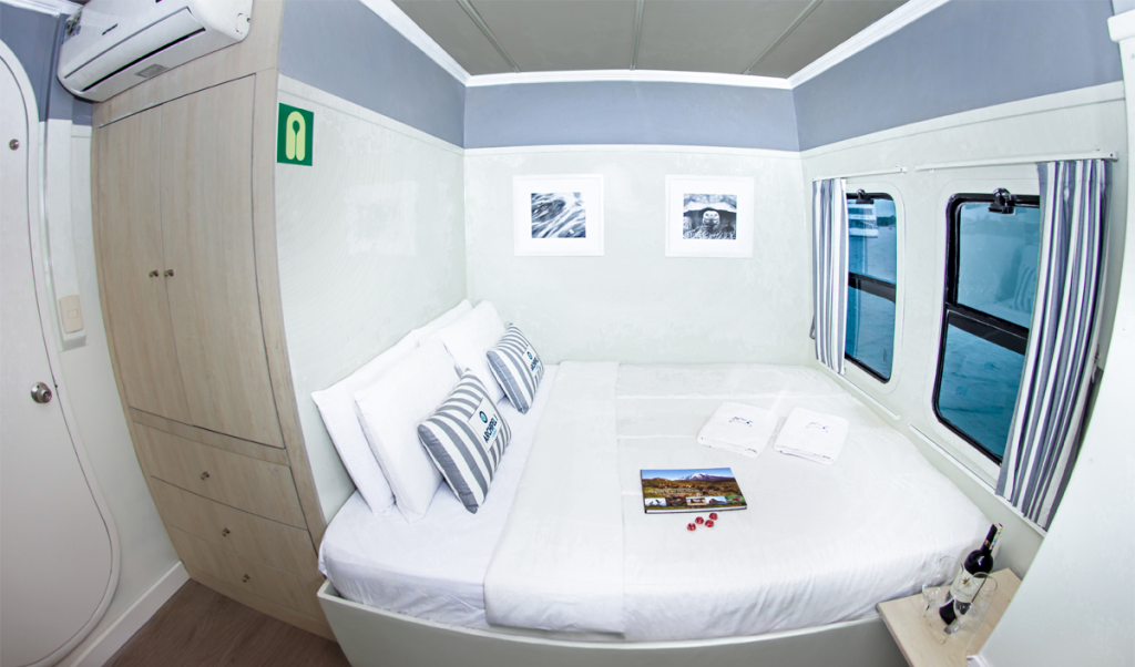 Catamaran-Archipel-Galapagos