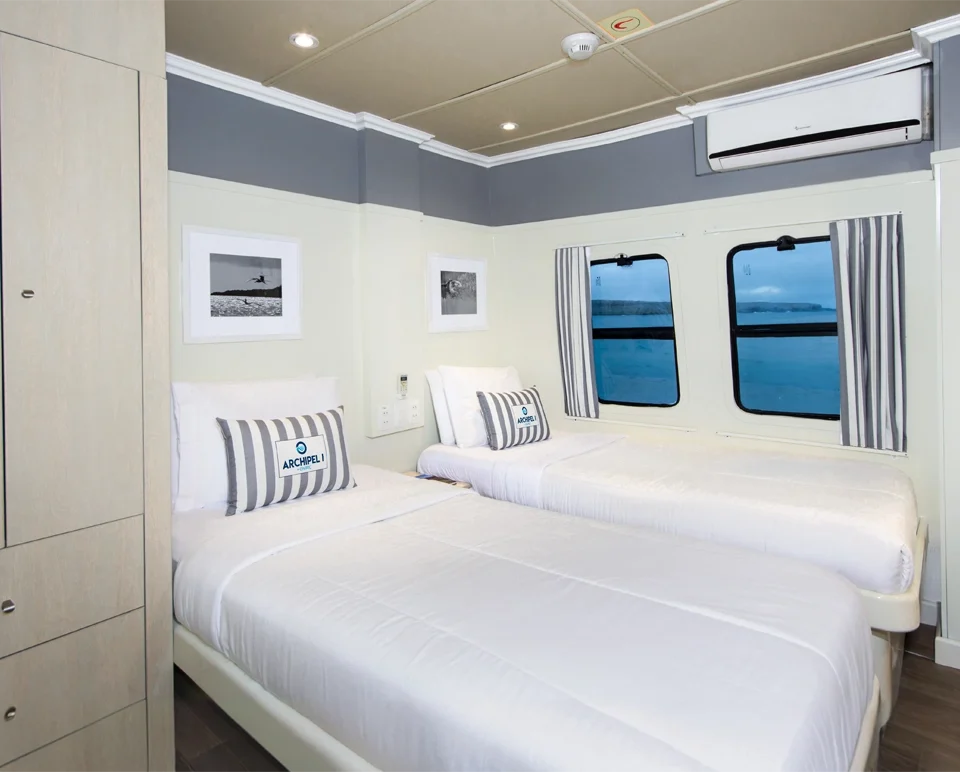 Catamaran-Archipel-1-Galapagos-Cruises -Islands-Ecuador
